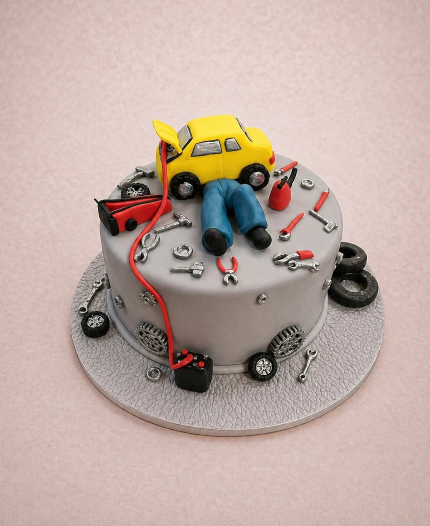 Rođendanska torta za automehaničara